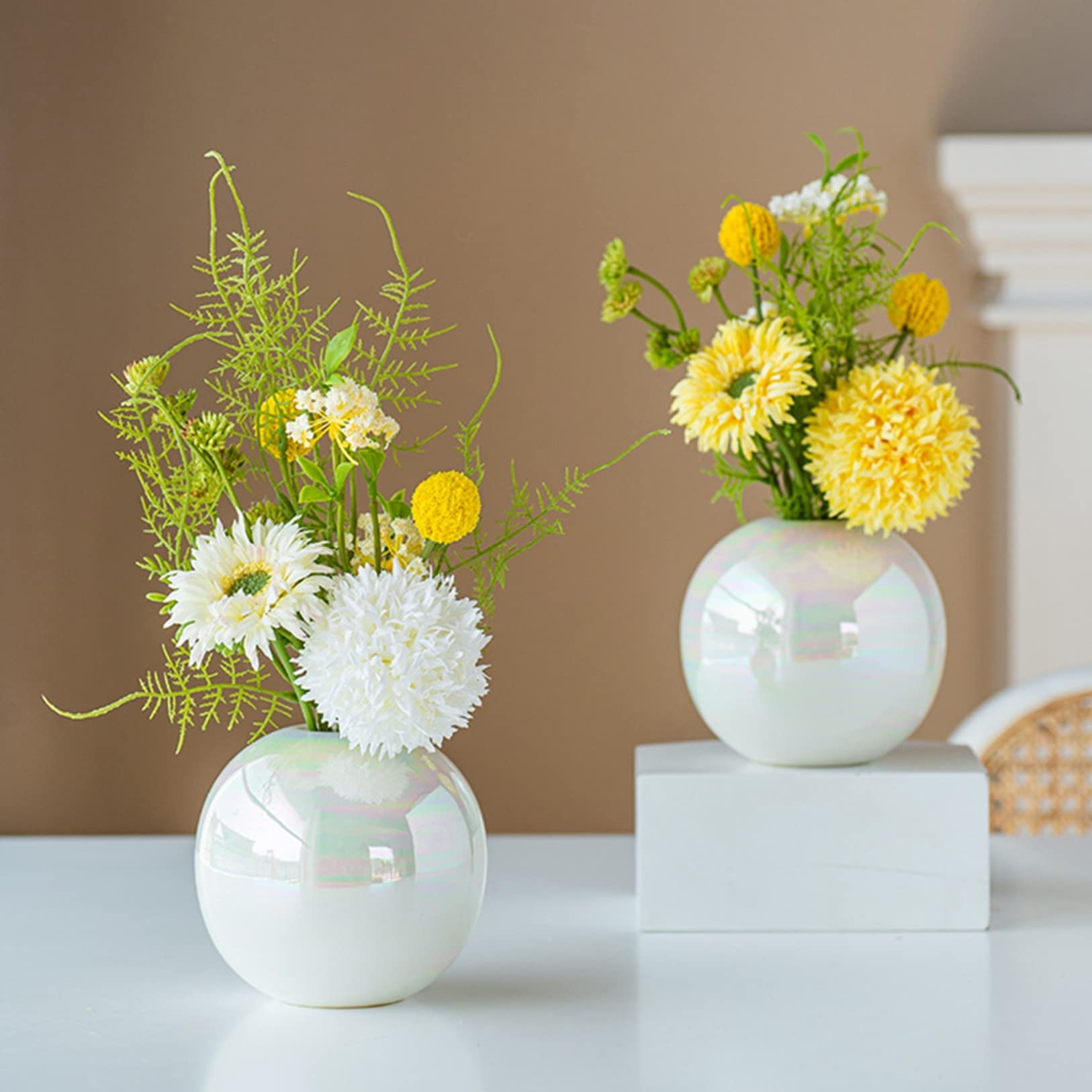 Amazon｜造花 菊 枯れない 花瓶付き かわいい 本物そっくり 水やり不要