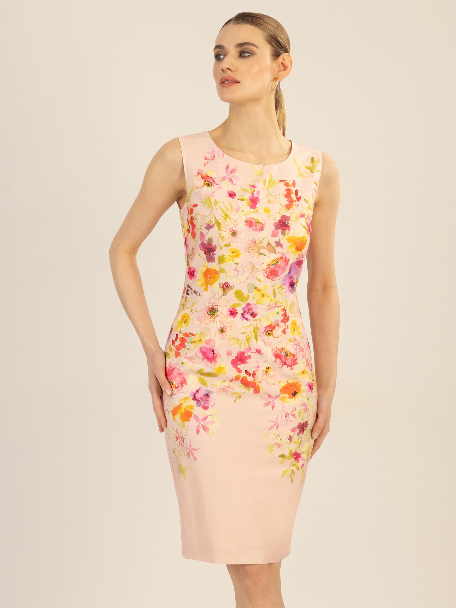 APART Etuikleid aus matt schimmerndem Satin, mit Blüten Druck,