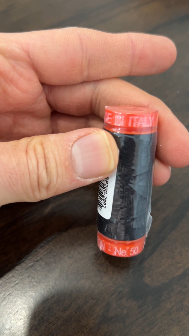 Hilo Aurifil Algodón Mako 50wt 200m Negro miniatura 2