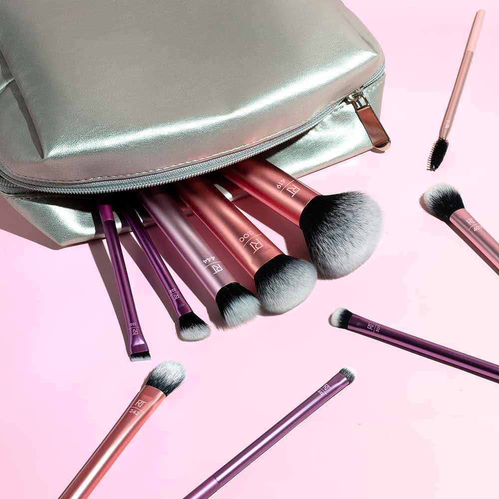 Real Techniques Blends Set 10-Piece Makeup Brush Collection with Beauty Bag for Face and Eye, Vegan, Cruelty-Free