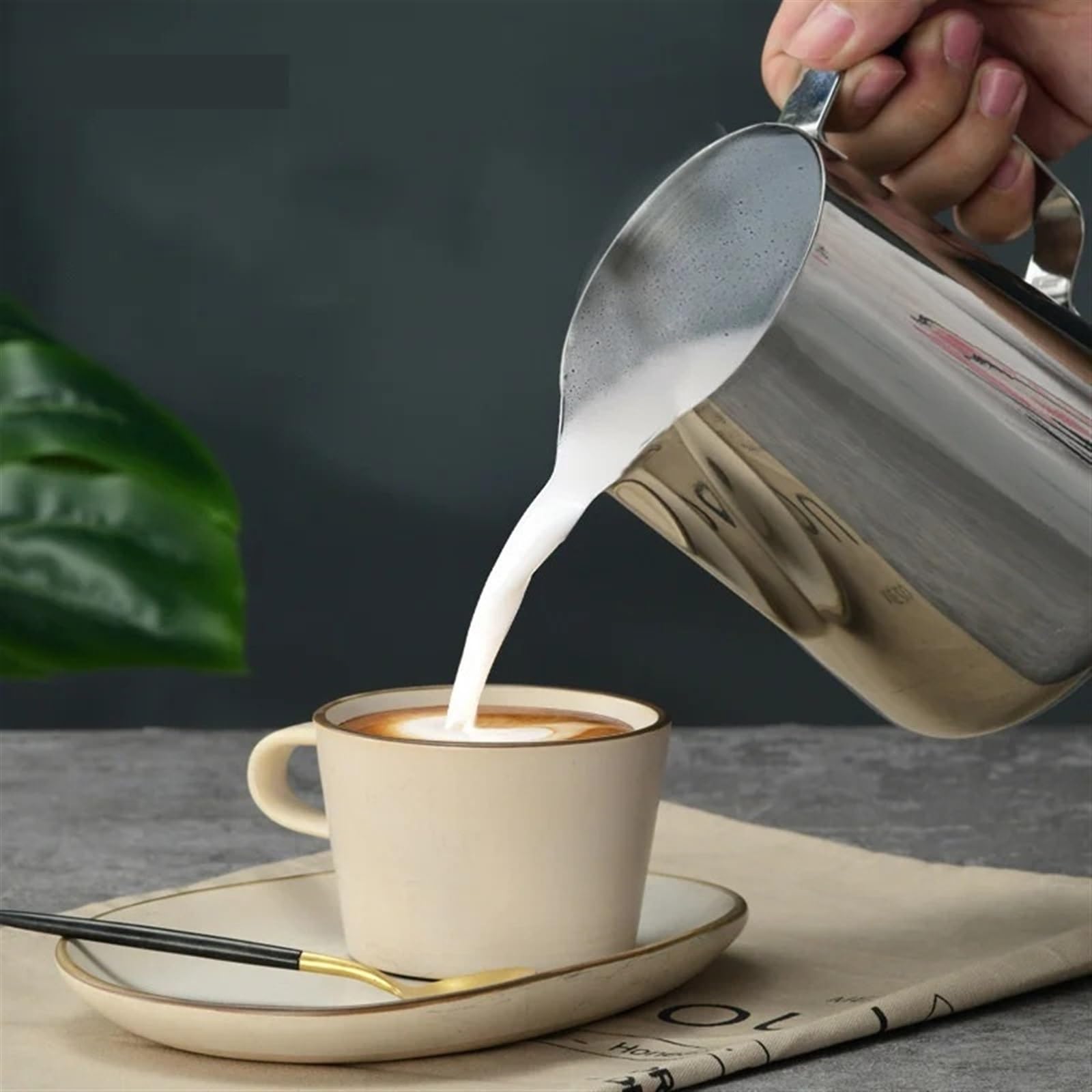 Jarra de Leche Espumador de Leche de Acero Inoxidable, 100ml-1500ml, Taza de Flores, Jarra de café expreso, Taza de café Artesanal Barista, Latte, Leche y Flores(1500ml)