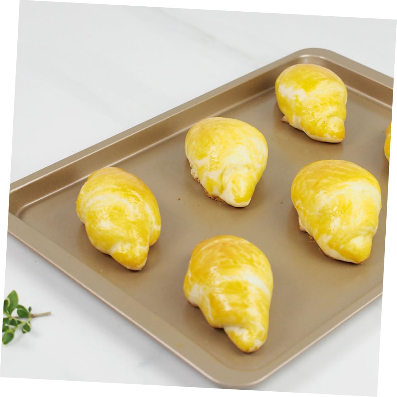 FUNOMOCYA Carbon Steel Nonstick Baking Pan for Cookies Cakes Desserts Bakeware with Release for Baking Cakes Quick Bread