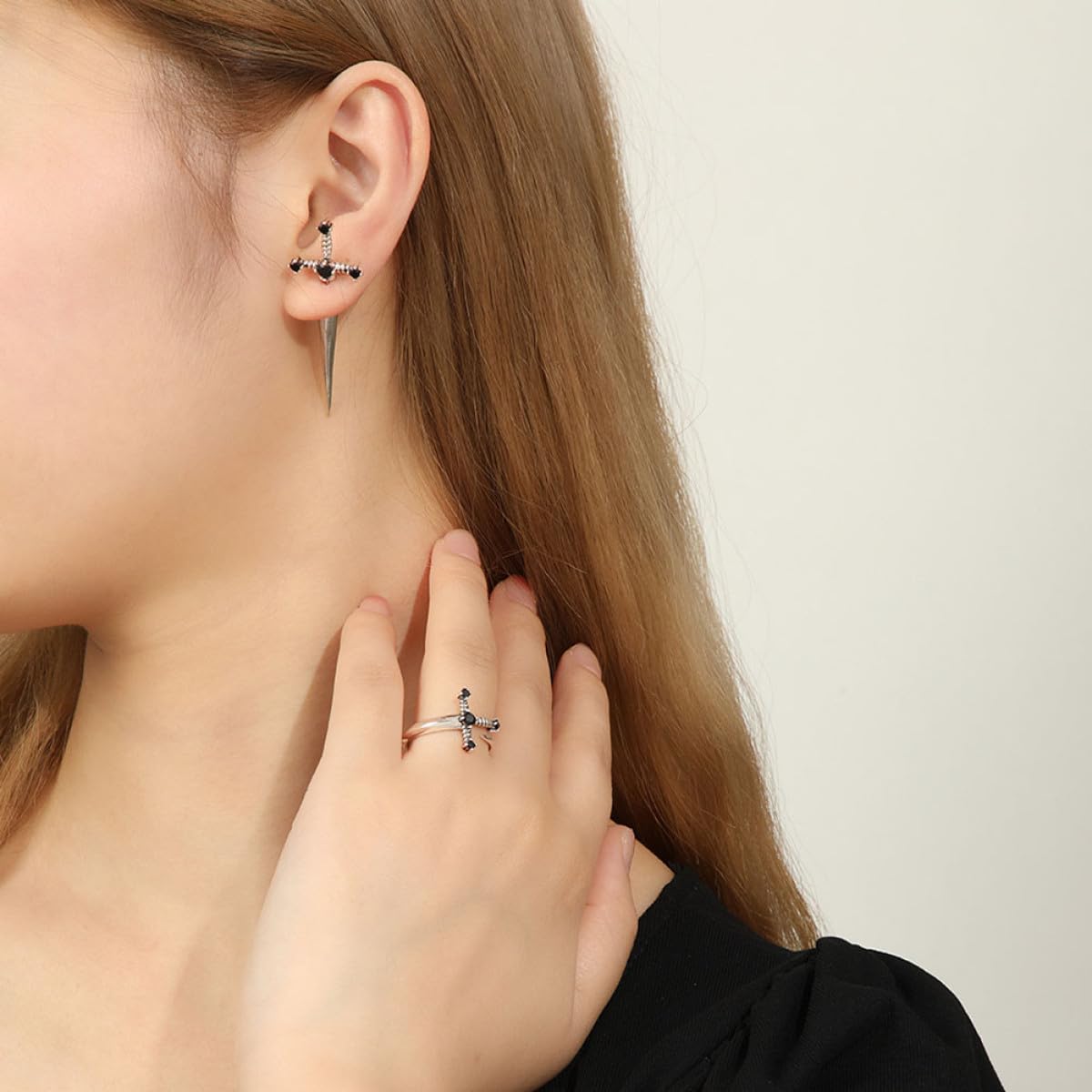 Orecchini a Forma di Lama Donna in Lega Argento, 1 Paio | Stile Semplice e Retrò, Dettagli Unici per Ragazza Giovane, Adatti a Varie Occasioni