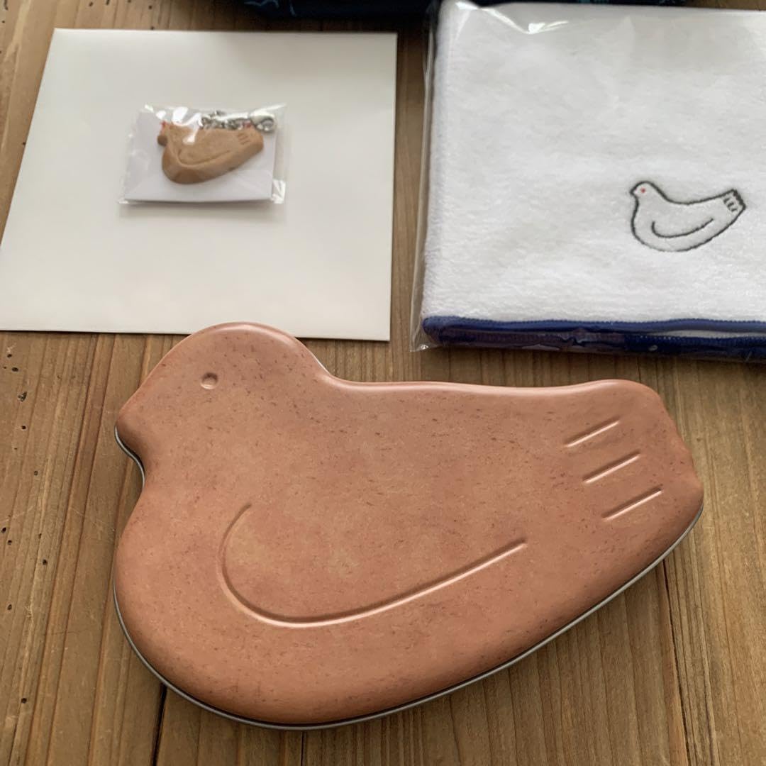 豊島屋 鳩サブレ缶　 本店限定鳩サブロー 　ランチバック 2つセット 豊島屋 鳩サブレ缶 本店限定鳩サブロー ランチバック 2つセット