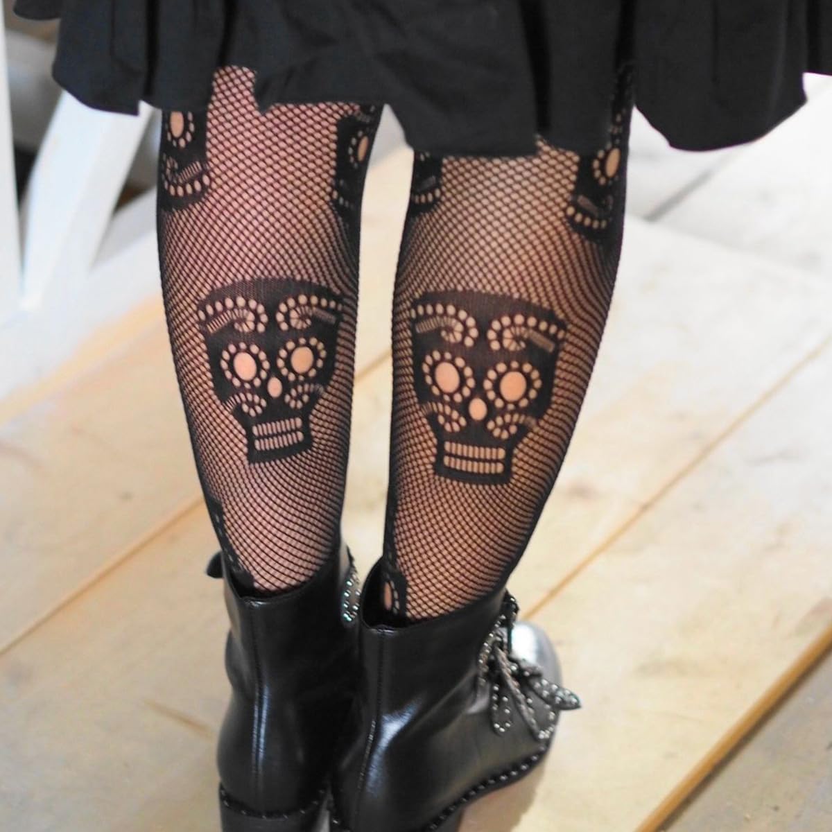 DRESHOW 6 Pack Fishnet Garter Belt Stocking Suspender Pantyhose Tights Thigh High Pantyhose: One Size 1 Pair: Large Skull