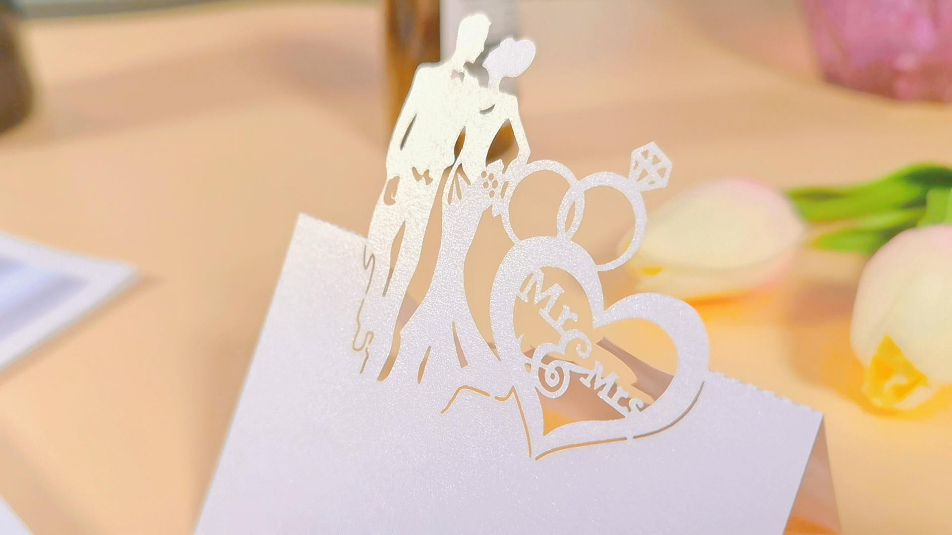 Segnaposto Matrimonio Eleganti - 50 Pezzi In Carta Perlescente Bianca Con Design Romantico - Foto 5