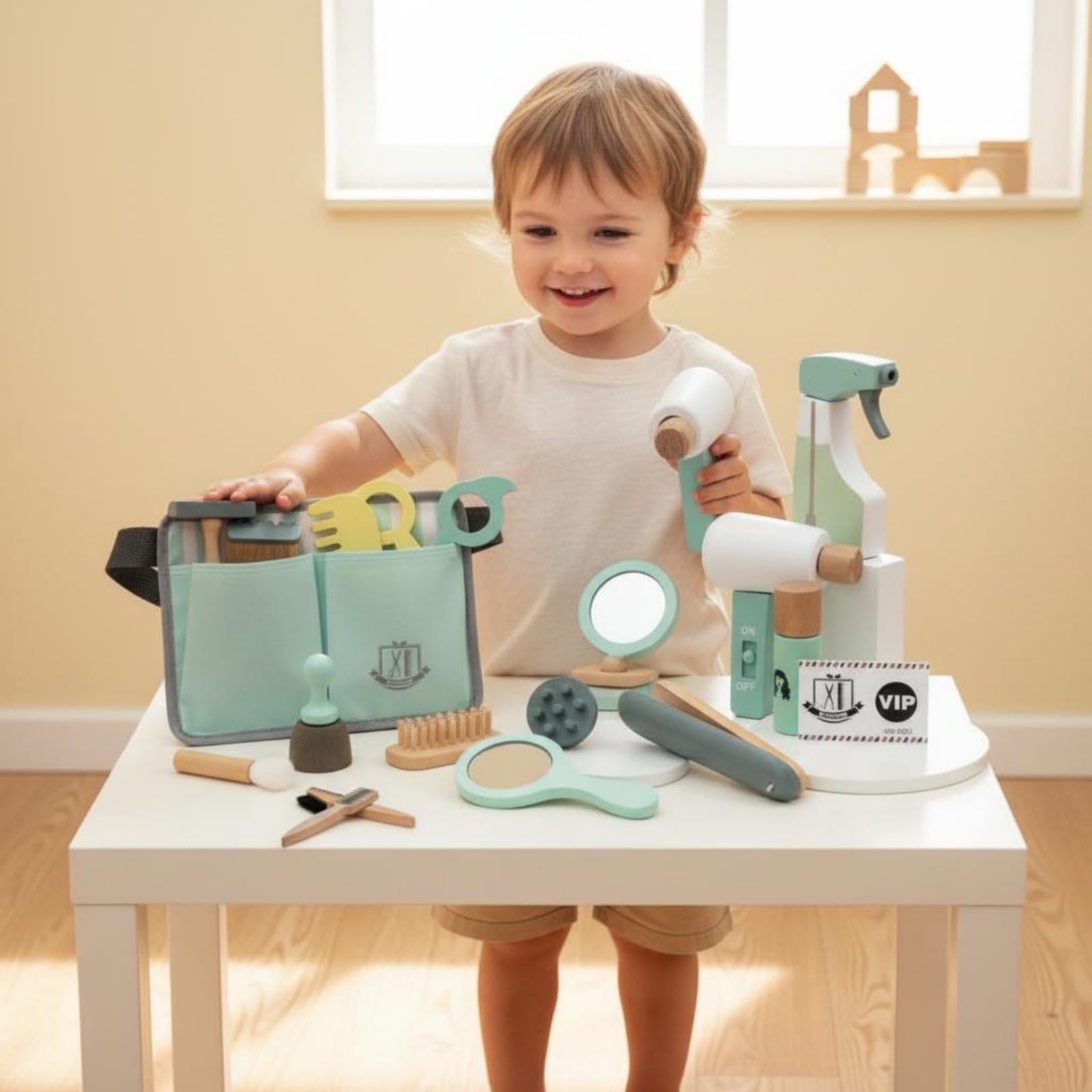 Set Parrucchiere Bambini Gioco Kit Capelli Forbici Finte Pettine Spruzzino Interruttore Mobile Legno Naturale con Borsa Organizer E Cintura Adatto a Gioco di Ruolo Compleanno Scuola Casa