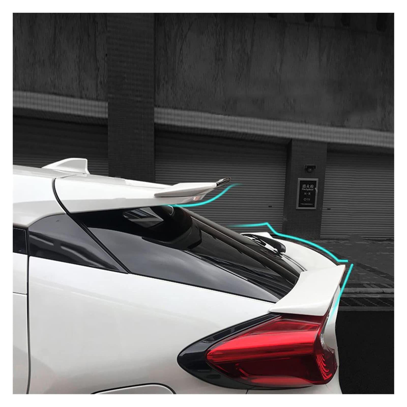 Amazon.co.jp: アクセサリールーフリアスポイラーウイングエア