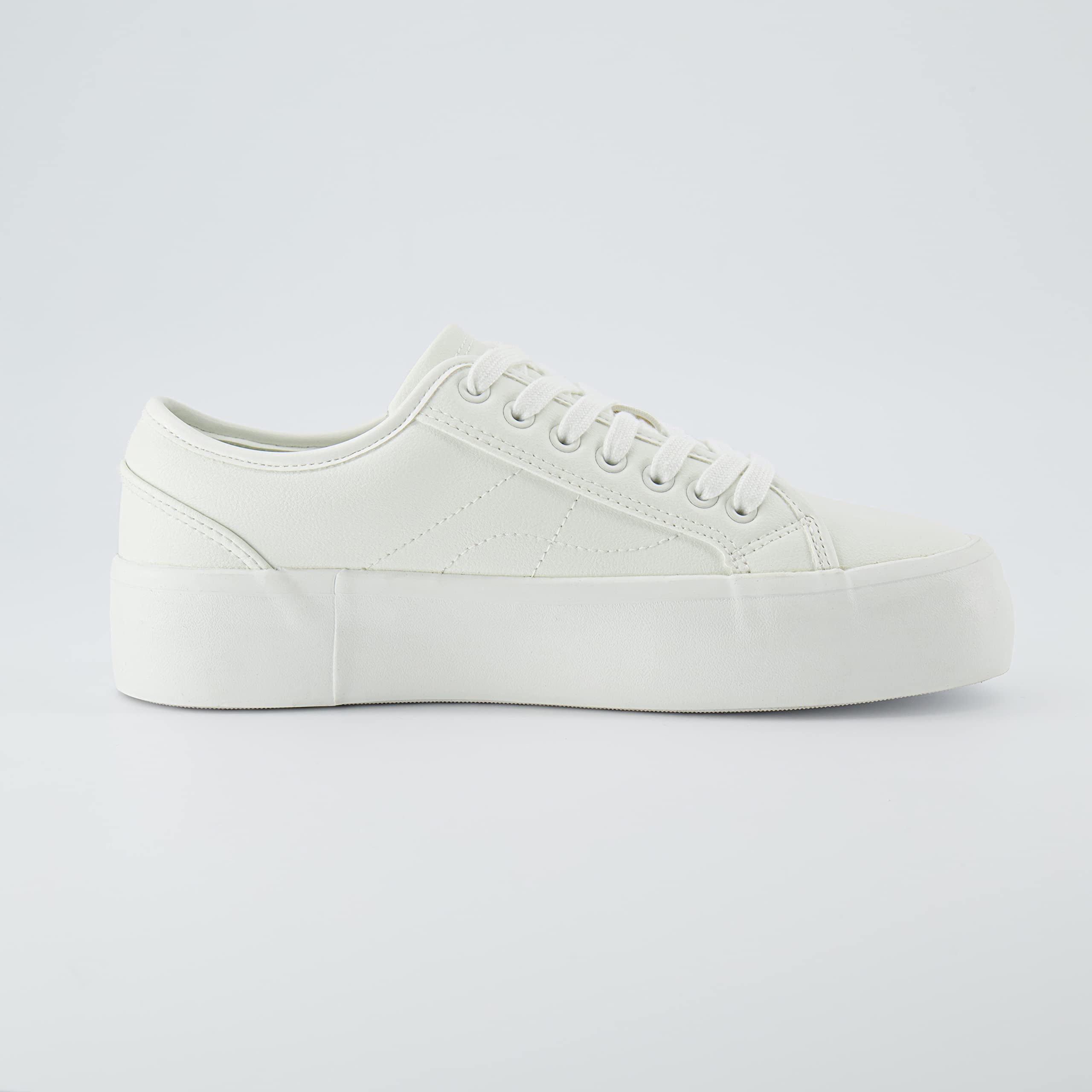 CUSHIONAIRE Zapatilla Deportiva de Lona con Parte Superior Baja y Espuma viscoelástica para Mujer, Blanco/Blanco 37 EU