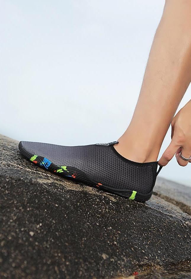 Aqua Socks Quick-Dry Barefoot Water Shoes Water Sports Shoes for Men Women Surf Yoga4