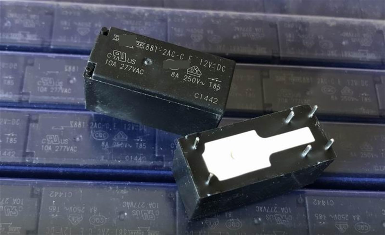 Relé 6 pines 12VDC 115F-2A-12V-10A componente de conmutación para PCB 2