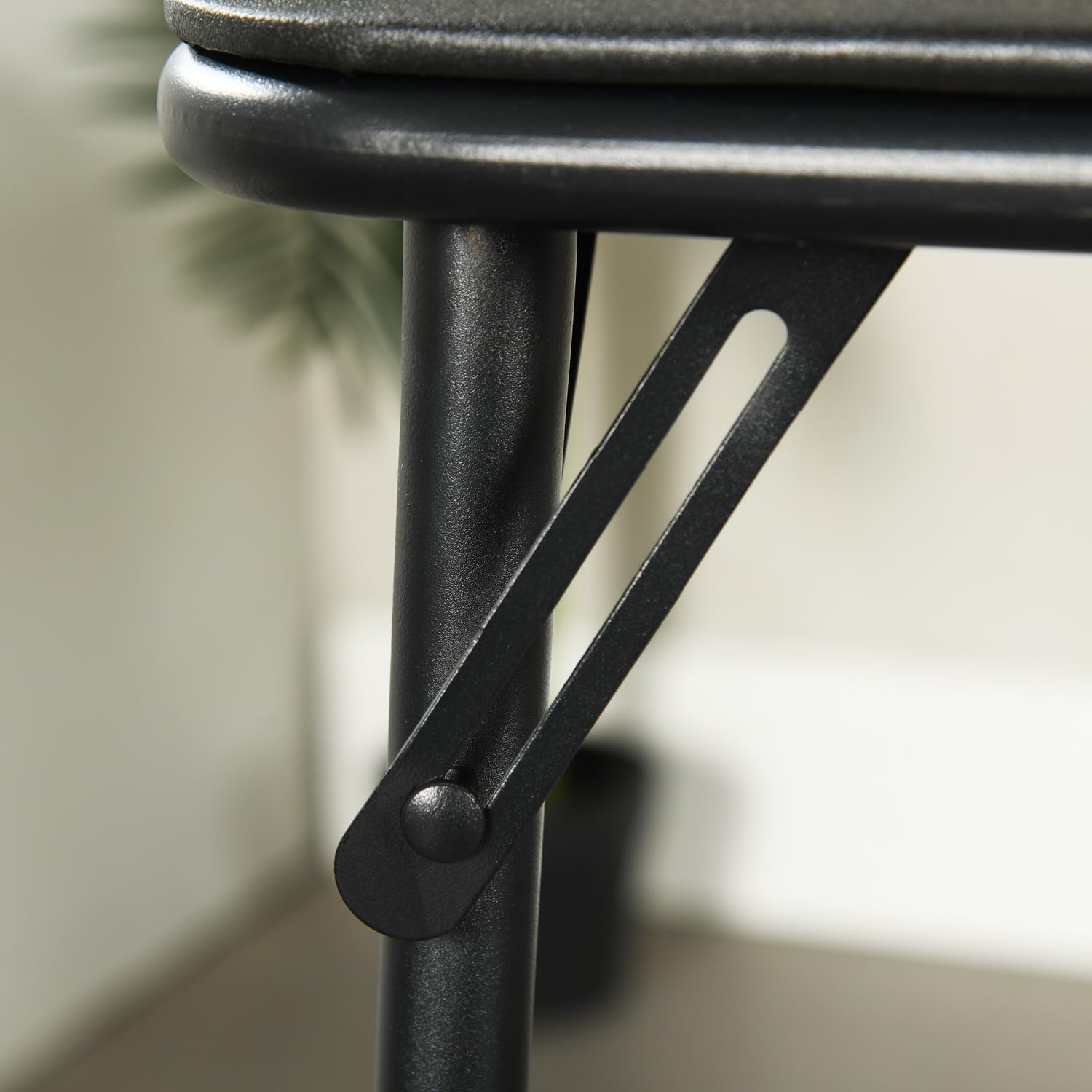 FurnitureR Tables Pliantes Square Noire, Structure Métallique Robuste et MDF Plateau Rembourré en Cuir Synthétique, Pliable et Portable pour Fête à Maison, Camping en Plein Air, Pique-Nique, 86 x 86cm