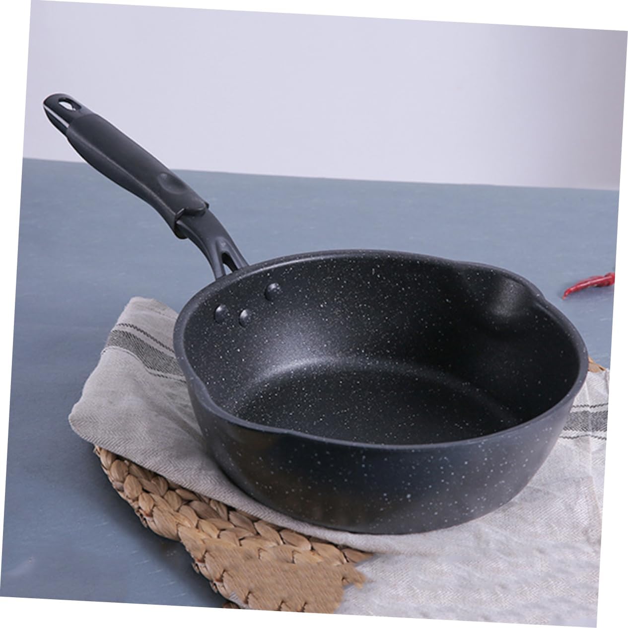 Wakauto Non Stick Omelette Pan Mini Frying Pan with Aluminum Alloy Construction for Easy Flipping of Eggs and Pancakes Compatible with Induction Cookers No Lid Included