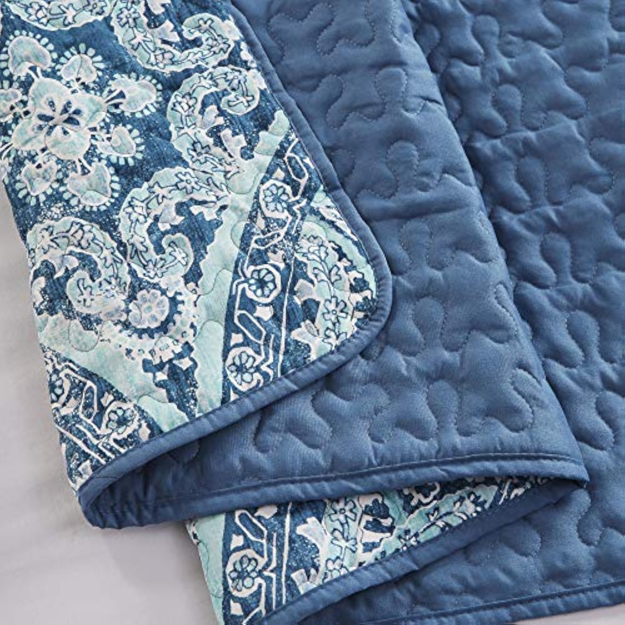 Reversible Quilt Set, Twin Size, Lightweight Coverlet