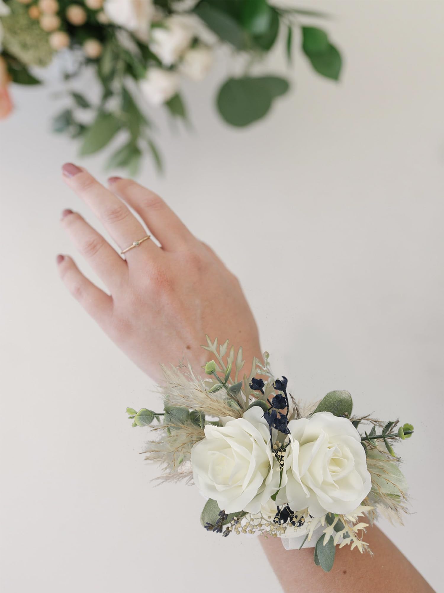 Amazon.com: Rinlong 2Pcs White Sage Green Wrist Corsage Artificial Flower  Corsage for Wedding Homecoming Prom Bracelet Boho Wrist Flowers Bride  Bridesmaid Flower Accessories : Home & Kitchen