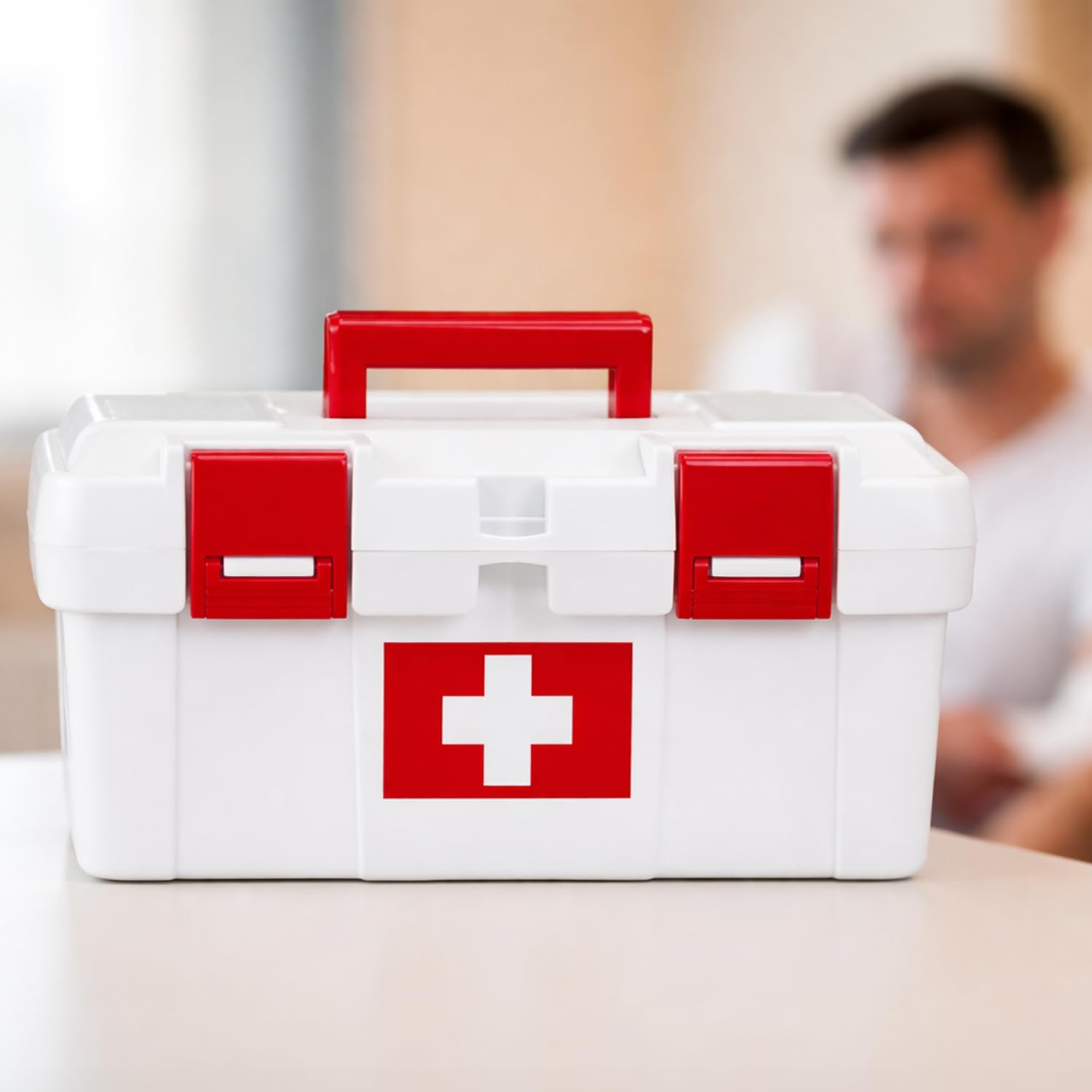 HMF Boîte à pharmacie vide pour les premiers secours pour club de sport, entreprise ou maison | 37 x 20 x 18,5 cm | Blanc/rouge