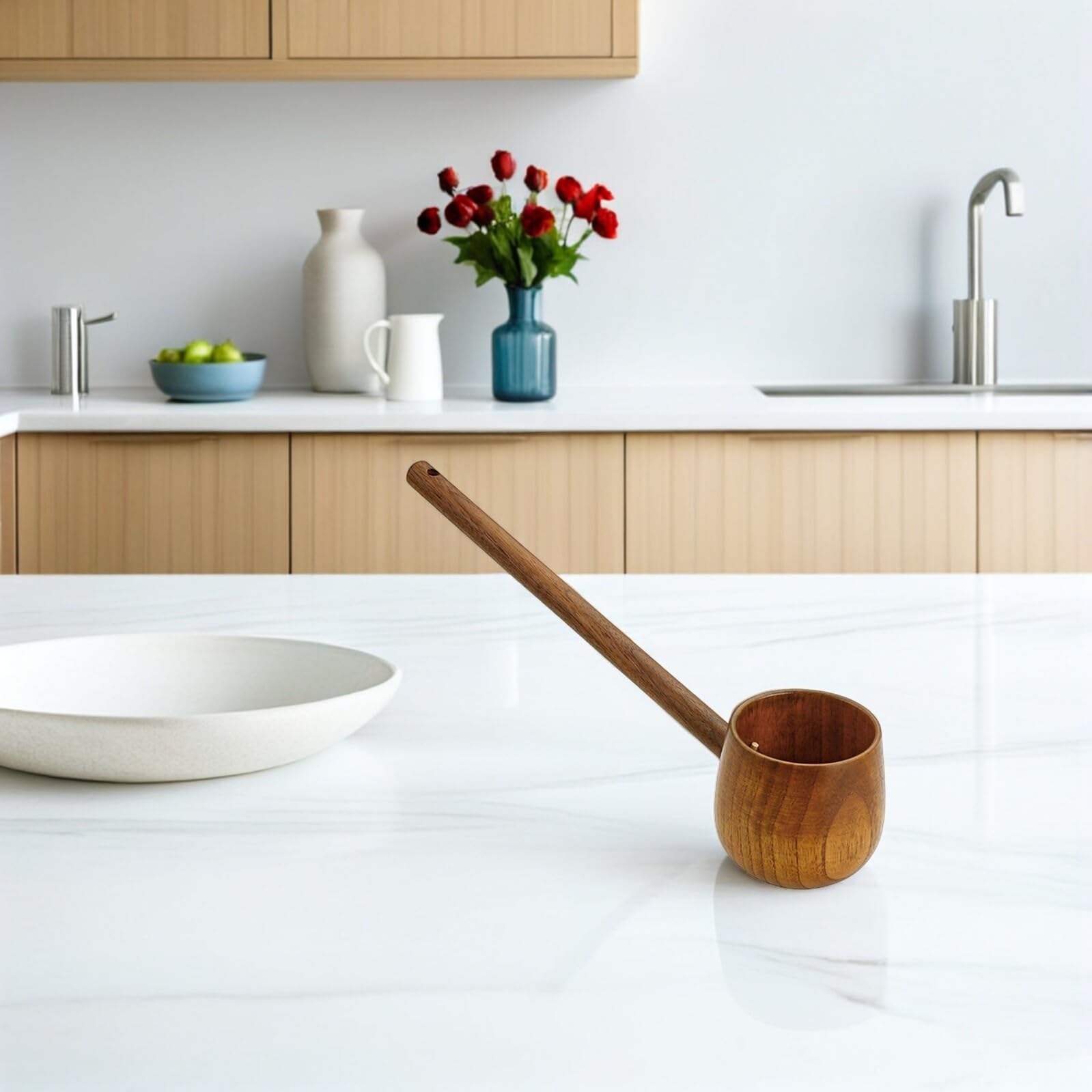 Cucharón Diseño Retro Antideslizante Mango Largo de Madera Marrón para Cocina y Jardín Adecuado para Ceremonias de Té y Riego Exterior