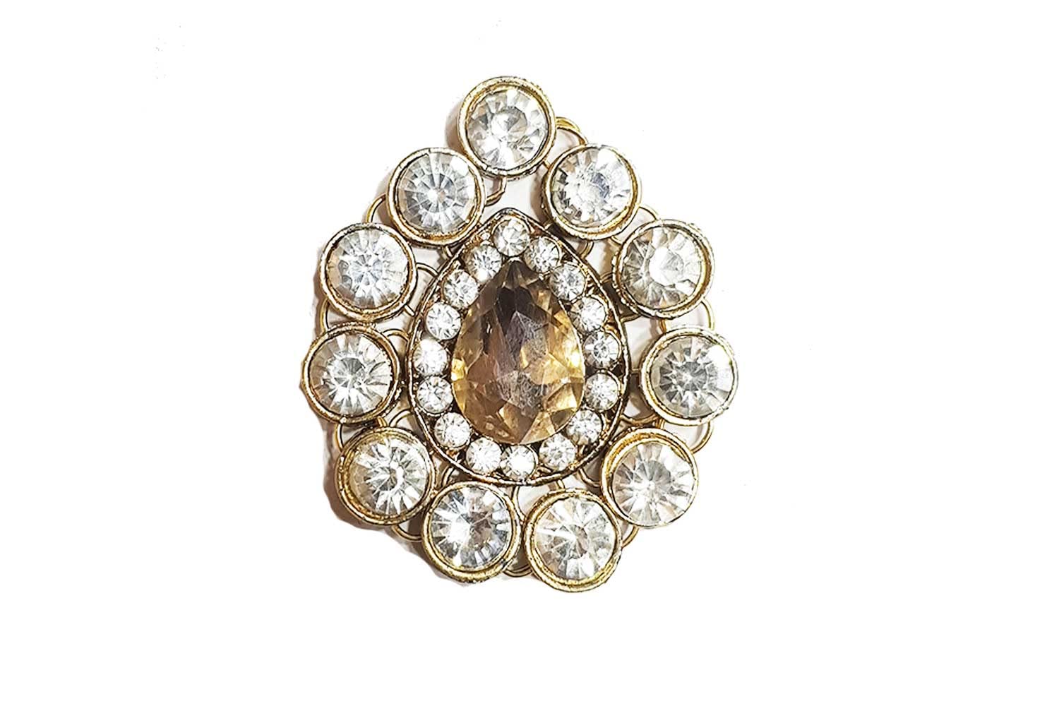 Mohan Shoppe Silver Stone With Golden Frame Stitch able Brooch(without pin) for Sarees, Dupatta, Chunri, Odhni or scrafs Size- 4.3 cm X 5.3 cm Approx., Package of 1 Piece