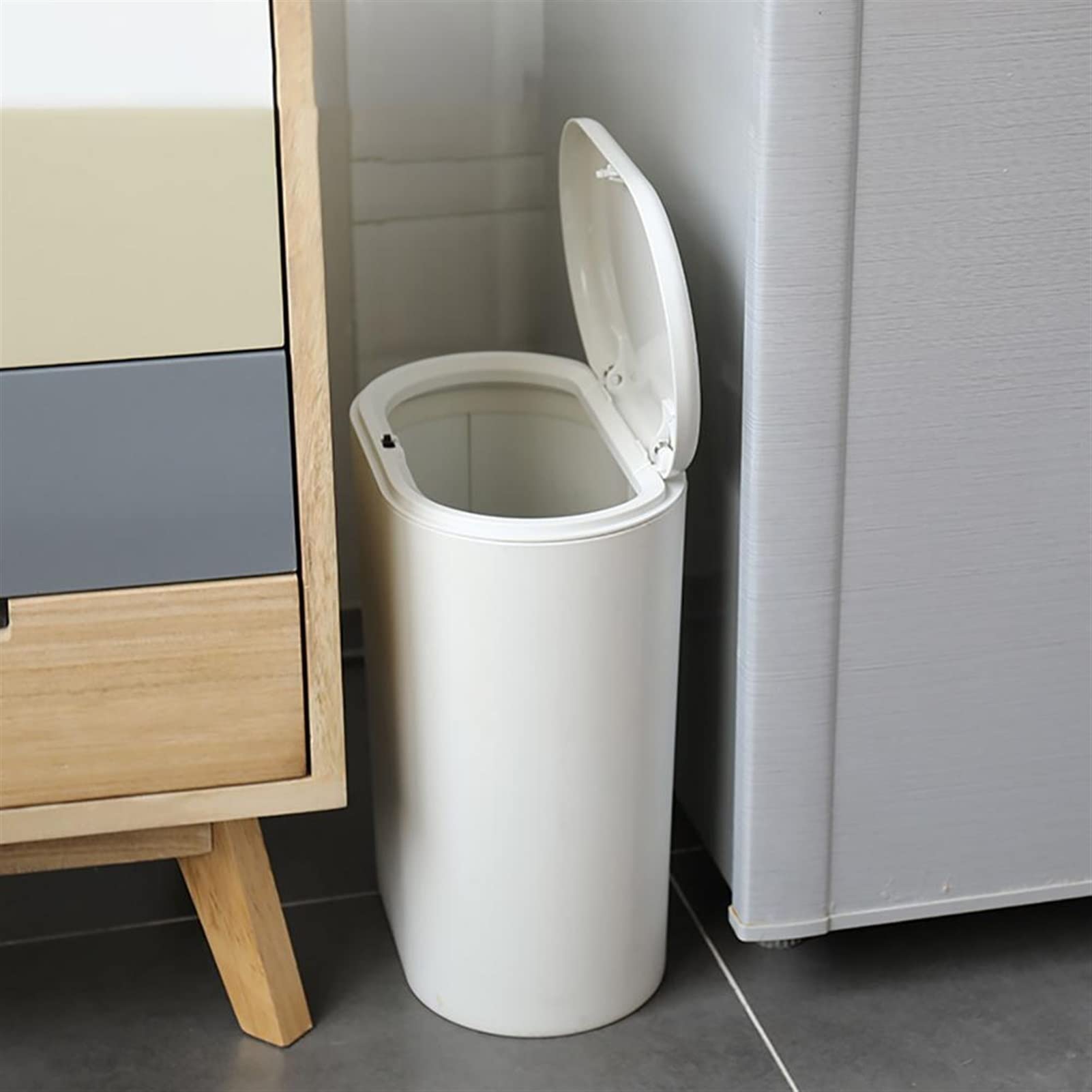 Trash STRUCCIO Back Spazzola da Bagno Set Bagno Bagno Rifiuti di plastica Bin Dustbin Cucina Immobiliare Benna Benna Trash Bin Strumenti di Pulizia della Famiglia per Casa