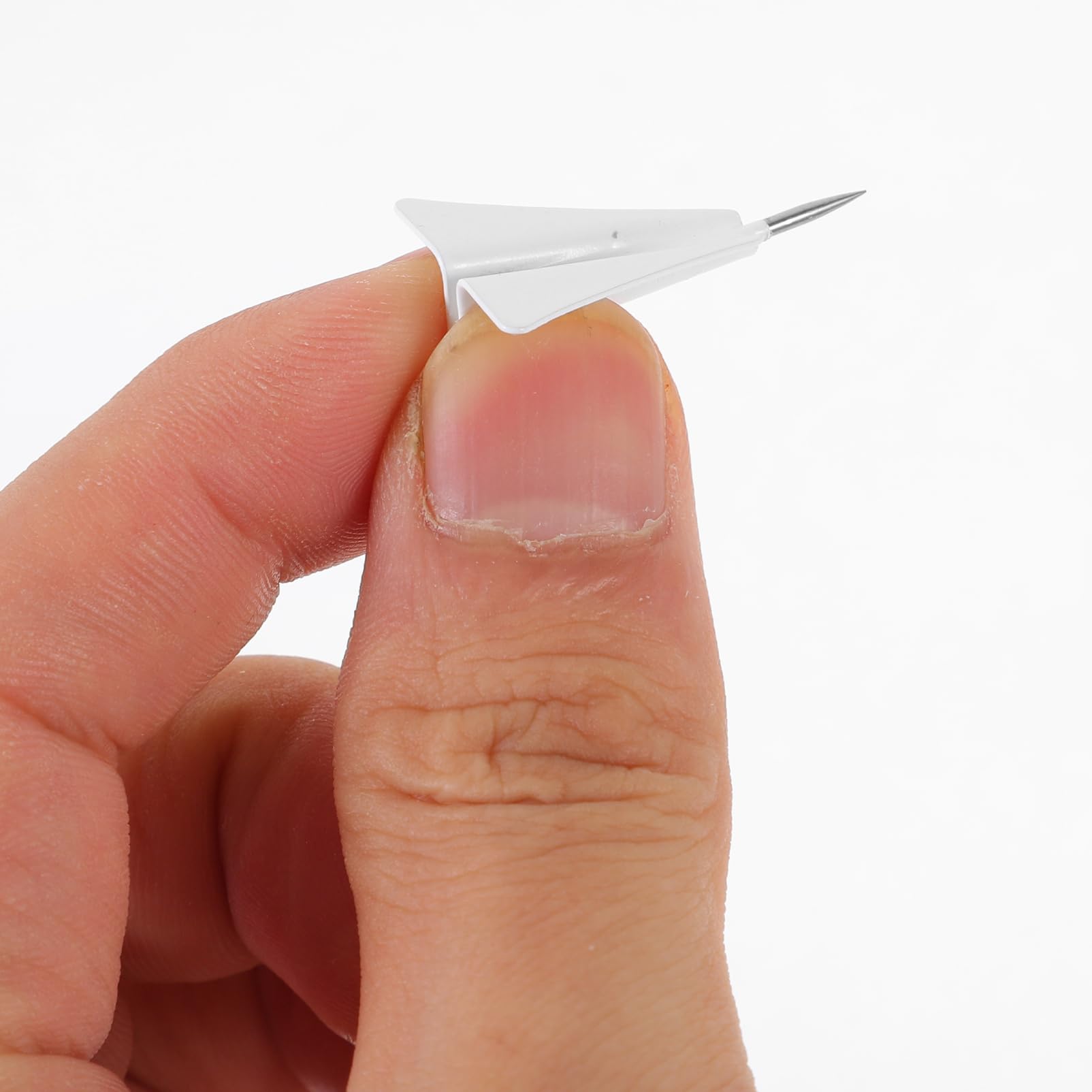Lurrose 5 Kartons Dreidimensionale Flugzeug-Reißzwecke aus Metall weiße Pinnwand Werkzeug Farbiger Stoß süße Reißnägel Magnettafel dekorative Reißnägel Zubehör für Korkplatten Karte heften