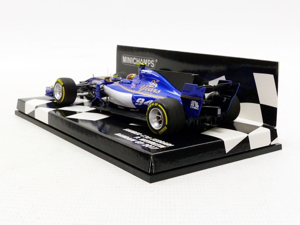 Amazon.co.jp: ☆ ミニチャンプス 1/43 ザウバー F1 チーム フェラーリ