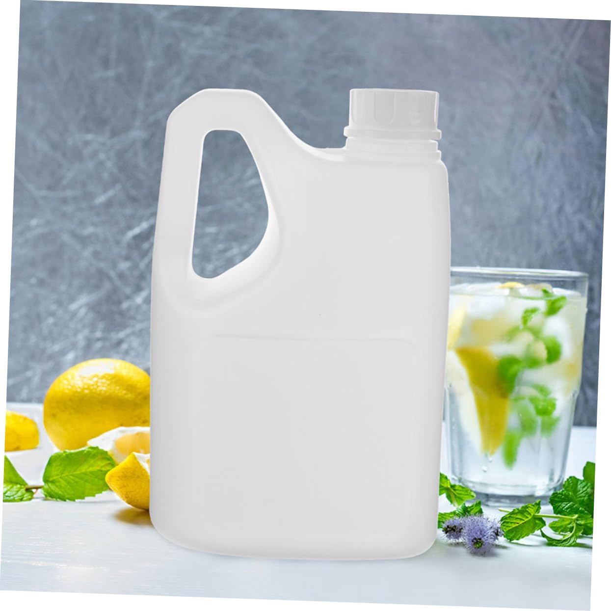 Juego de 2 Botellas de Plástico Blanco de 2l con Tapa Hermética y Boca Ancha para Almacenamiento de Jugo y Miel en Cocina o Uso Comercial