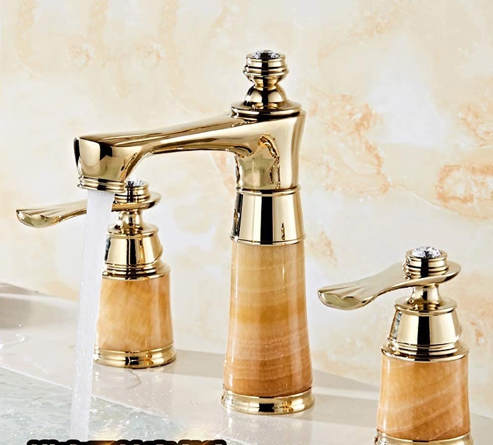 Robinet Quatre Pièces avec Douche pour une salle de bain familiale et moderne