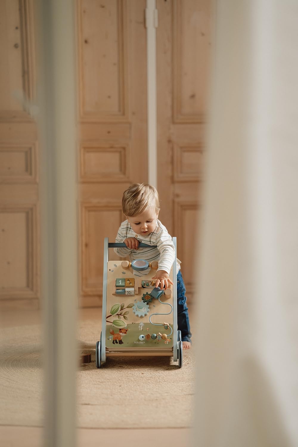 Little Dutch Forest Friends 7232 - Carrito de madera para actividades de madera, color azul