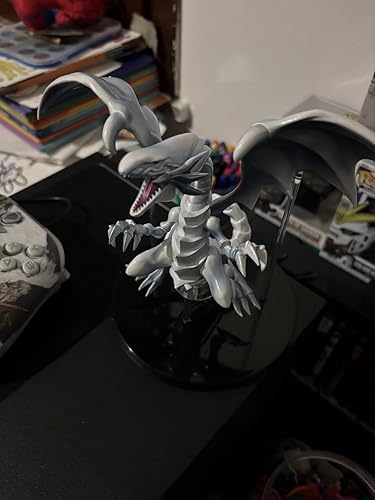 Amazon.co.jp: 遊戯王デュエルモンスターズ 青眼の白龍 フィギュア