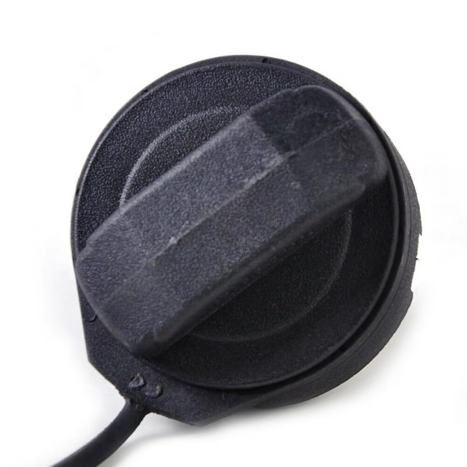 Bouchon de réservoir défectueux sur Jetta Bora? Solution 1J0201550A
