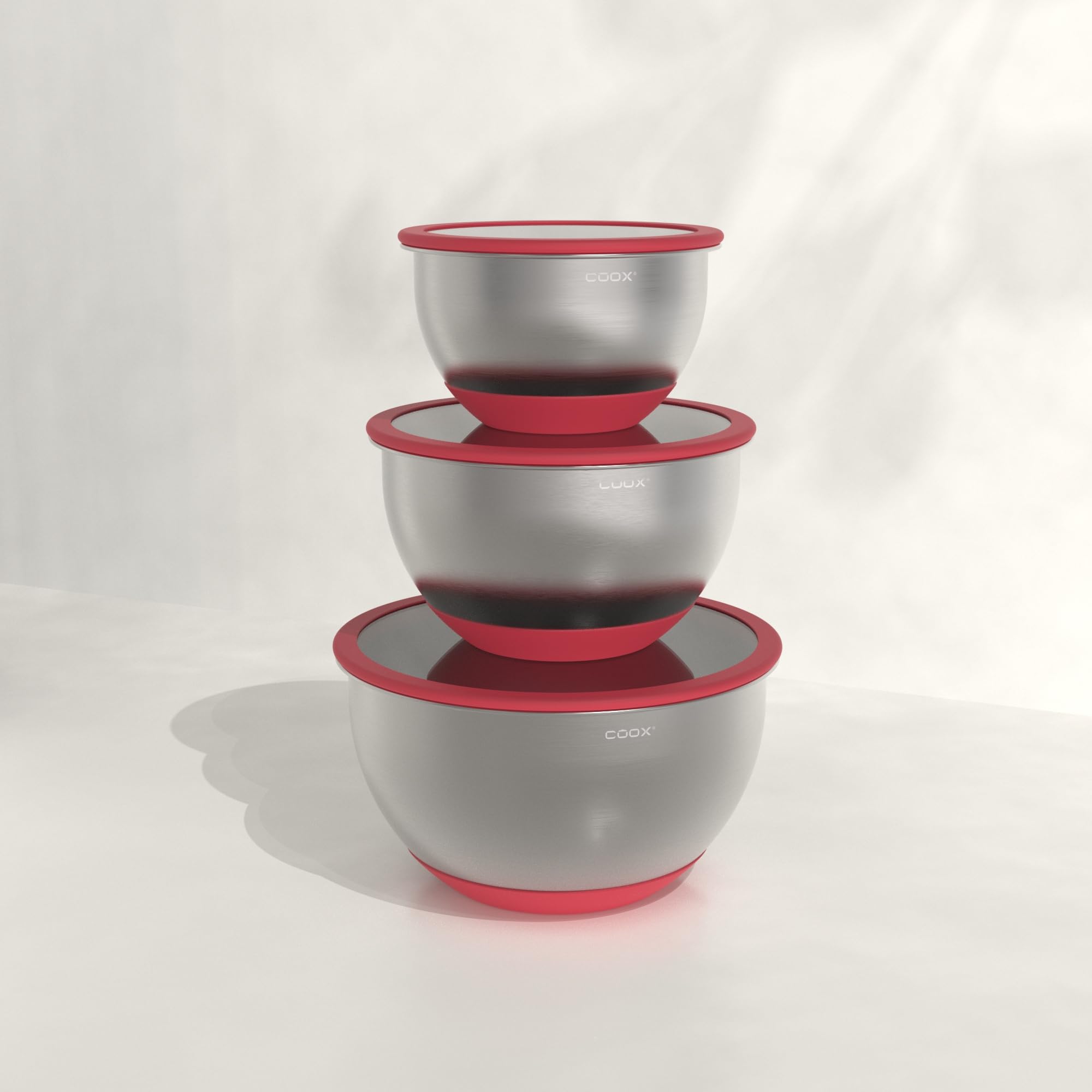 coox Schüssel-Set mit Deckel 3-teilig – Rührschüsseln aus Edelstahl 18/8 – 1,5 L, 3 L & 5 L – Edelstahlschüsseln mit Glasdeckel, Messskala & rutschfestem Silikonboden – stapelbar ROT