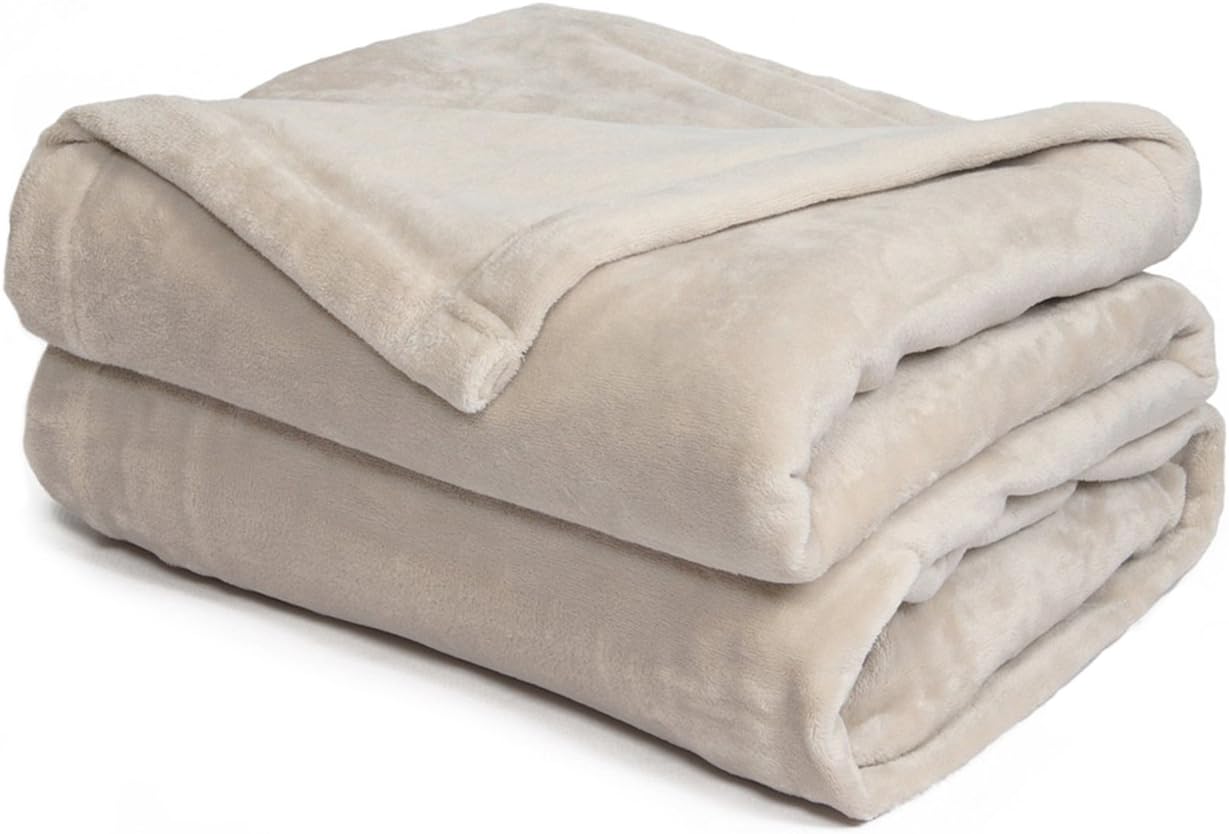 Effortless Bedding Oversized Plush Semi-Fitted Bed Blanket (King, Sand Shell)