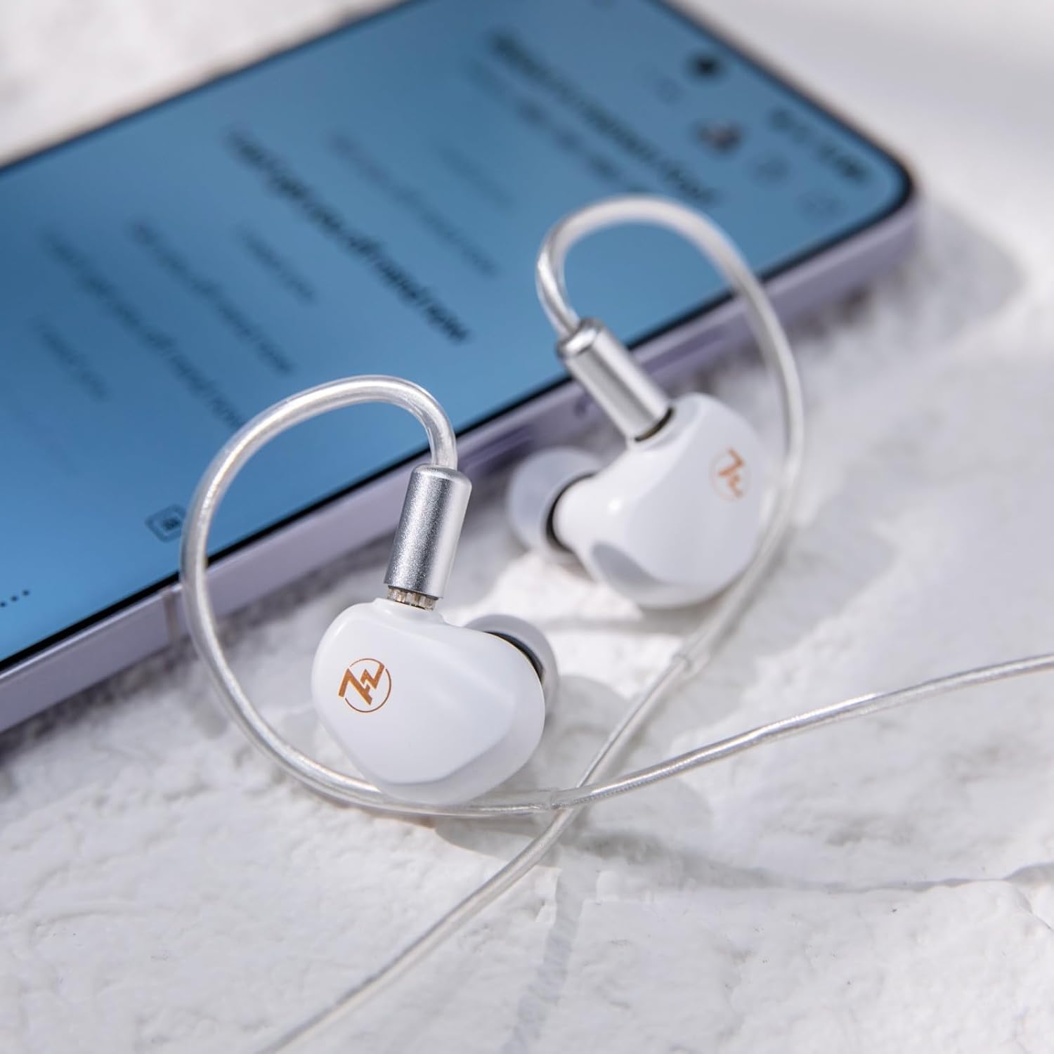7HZ G1 in-Ear Monitor, 10mm DLC Dynamic Driver IEM Wired Earbuds, HiFi Headphones with Detachable OFC Silver-Plated Cable for Gaming and Music Audiophiles (Type-C with Mic, White)