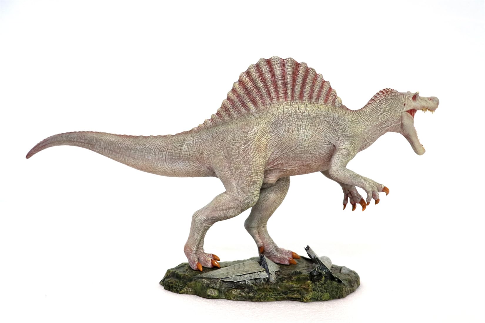 Amazon.co.jp: Nanmu 本心楠改 スピノサウルス2.0版 42cm 台座付き