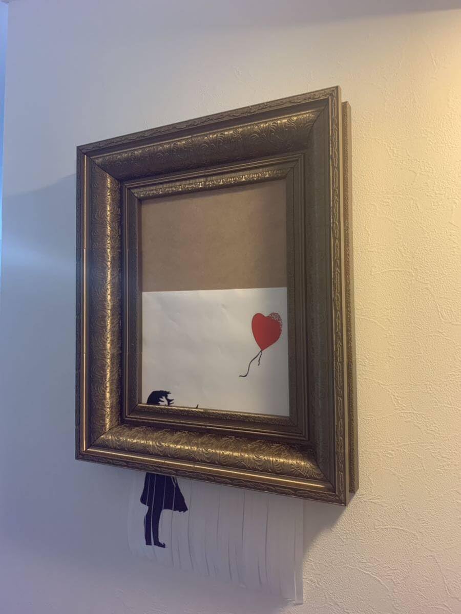バンクシー レプリカ アートフレーム 数量限定 愛はゴミ箱の中へ Banksy 楽天市場】アートパネル バンクシー 赤い風船と少女 愛はごみ箱