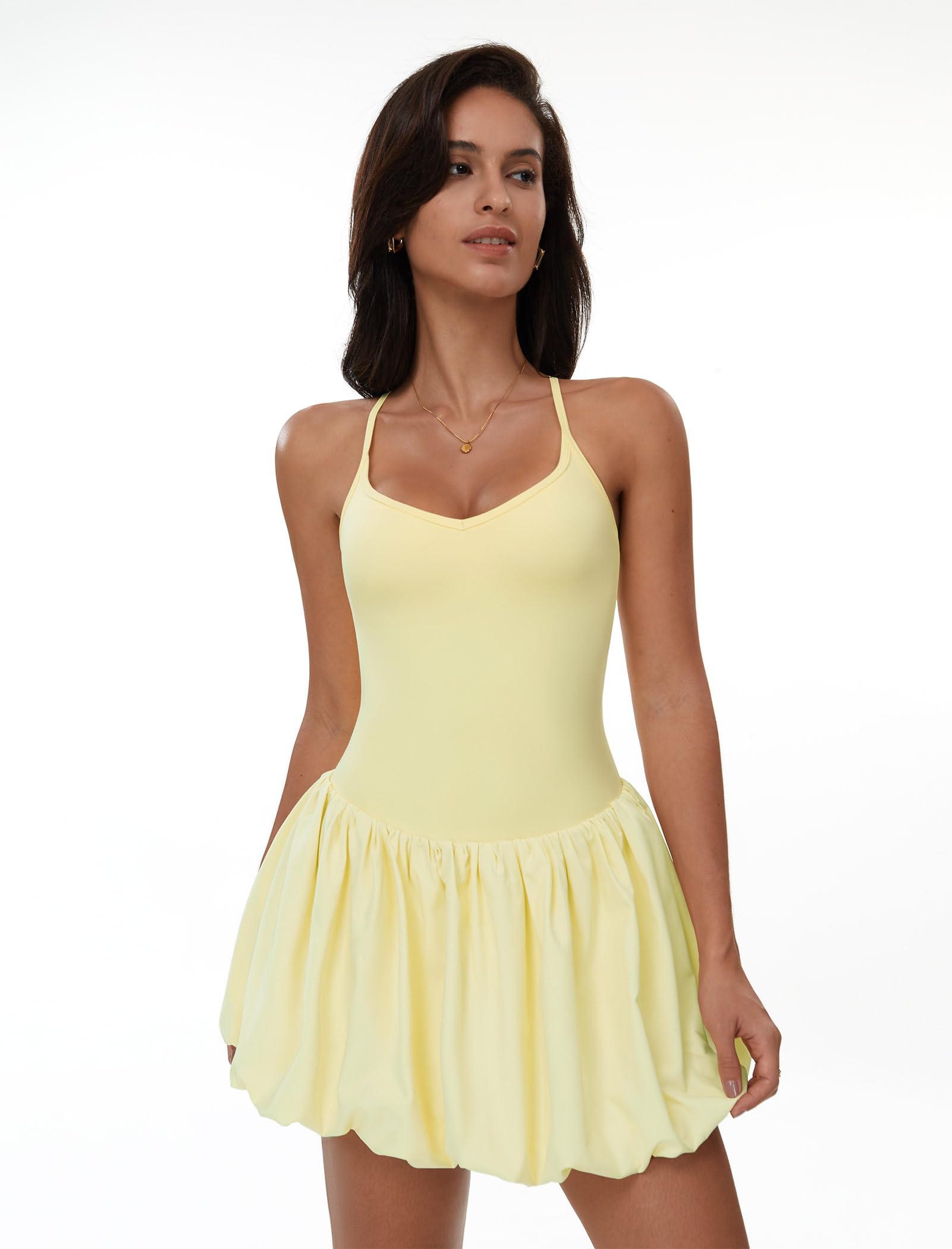 OMEWEE Tenniskleider für Damen: Rüschen-Cami-Kleid mit integrierten Shorts und BH für Tennis, Golf, Fitnessstudio