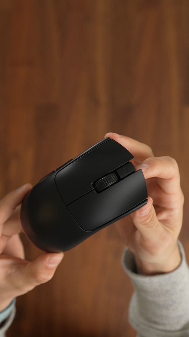 Watch Razer Viper V3 Pro SE | Unboxing Video on Amazon Live
