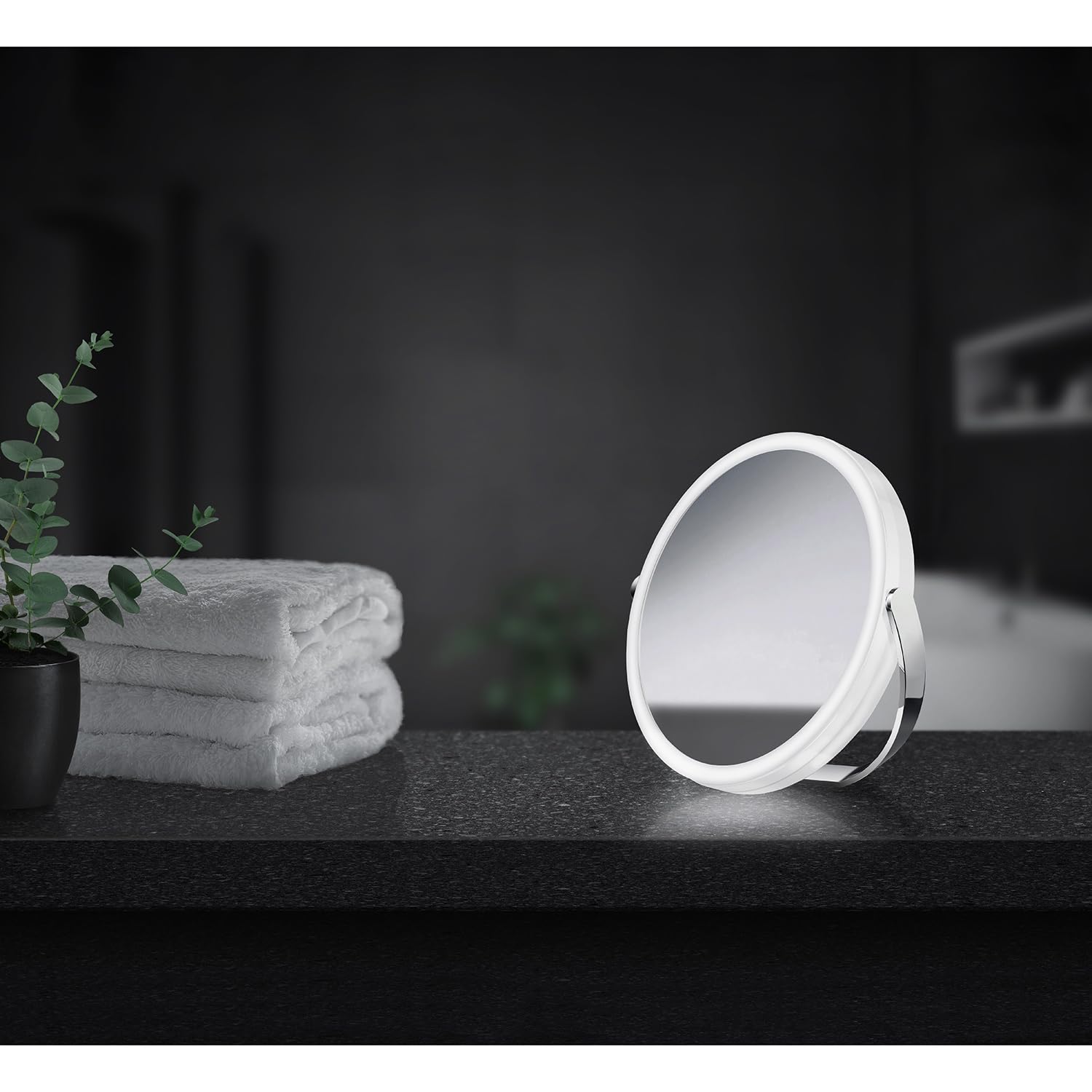 SMEDBO OUTLINE - Make-up Mirror/Table Mirror with LED. Polished Chrome