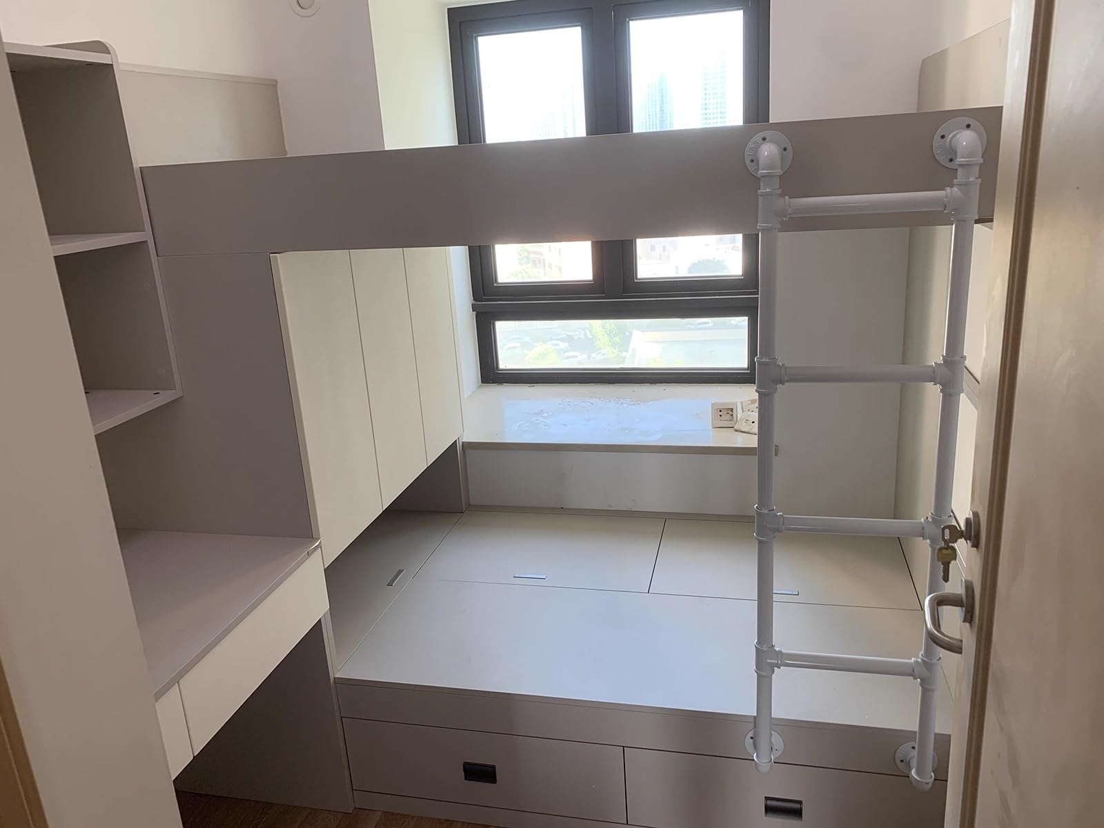 Scala di Emergenza in Ferro battuto Bianco per pozzetto Finestra, soffitta, Letto a Castello e Letto Alto, con Portata di 150 kg, 57 Pollici.