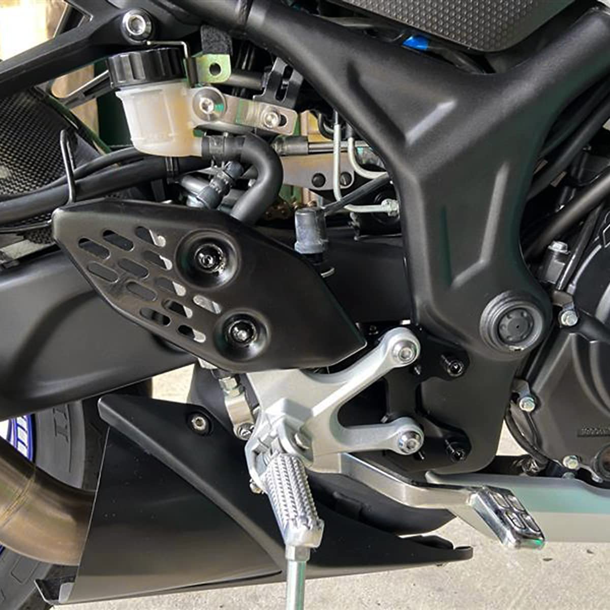 | BigOne YZF-R25 YZF-R3 MT-25 MT-03 バック ステップ アップ