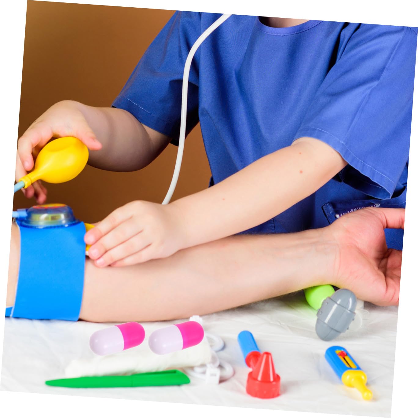 Alasum Giocattolo Medico Capsule per 1-3 Anni Set da 30 Pezzi Rosa, Giocattoli di Finzione Educativa per Piccoli Dottori, Stimola Abilità Pratiche e Gioco di Ruolo per Piccoli