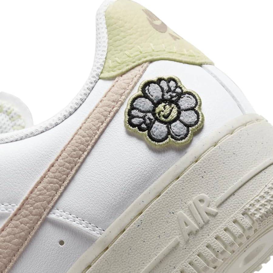 Nike Air Force 1 '07 SE DJ6377 100 ナイキ エアフォース1 Amazon.com | Nike Womens WMNS Air Force 1 Low Next Natu