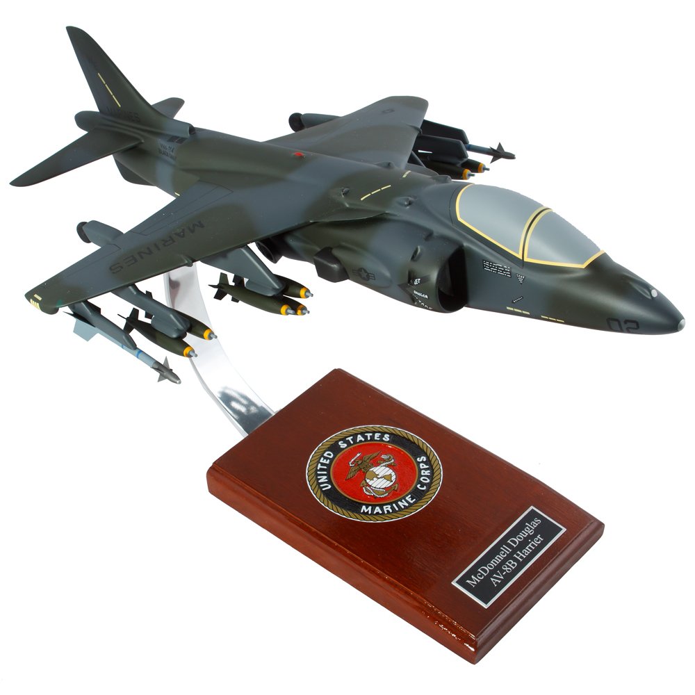 Mastercraft Collection McDonnell Douglas AV-8B Harrier II USMC Model Scale:1/30