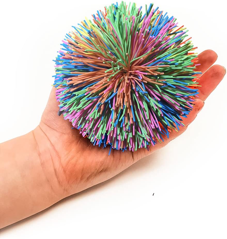 Eduk8 Childrens Fuzzee Ball - Indoor & Outdoor Catch and Throw | Developing Hand-eye Coordination | x 1 Fuzzee Ball (Single)