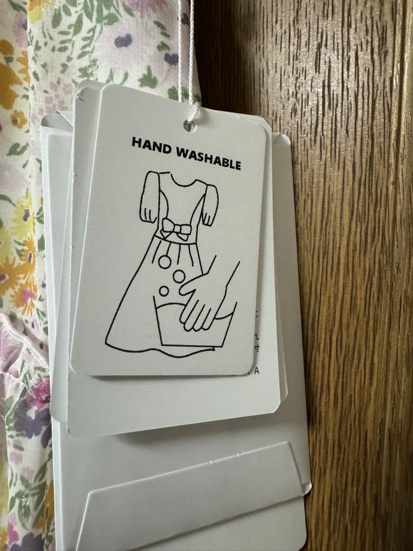 Amazon.co.jp: エムズグレイシー2024カタログカバー インスタ掲載小花  