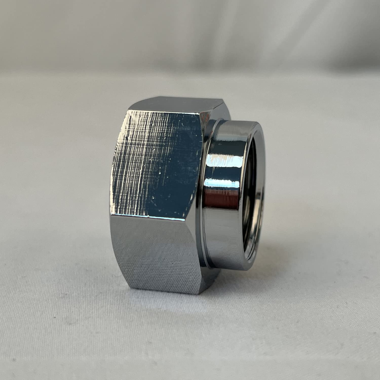 Manicotto femmina filettato in ottone 4 x 2" | Leroy Merlin