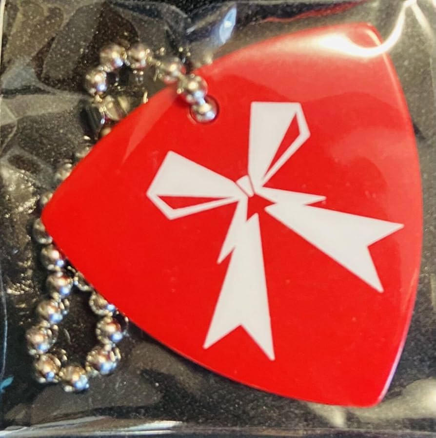 Amazon.co.jp: BAND-MAID シンボルロゴ ピックキーホルダー 赤