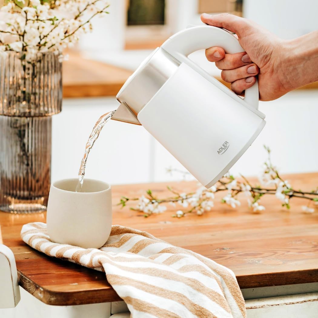 Adler Compact Stainless Steel Kettle 0.6 L Electric Mini Travel Kettle White Wireless and Quick Boiling Ideal for Camping and On the Go Intelligent Kettle for Elderly People image 5