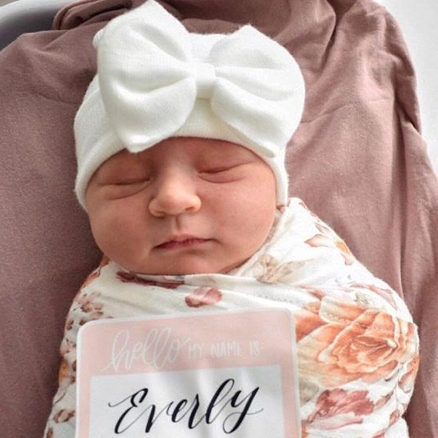 DRESHOW BQUBO 4 Pack Newborn Hospital Hat Infant Baby Hat Cap with Big Bow Soft Cute Knot Nursery Beanie