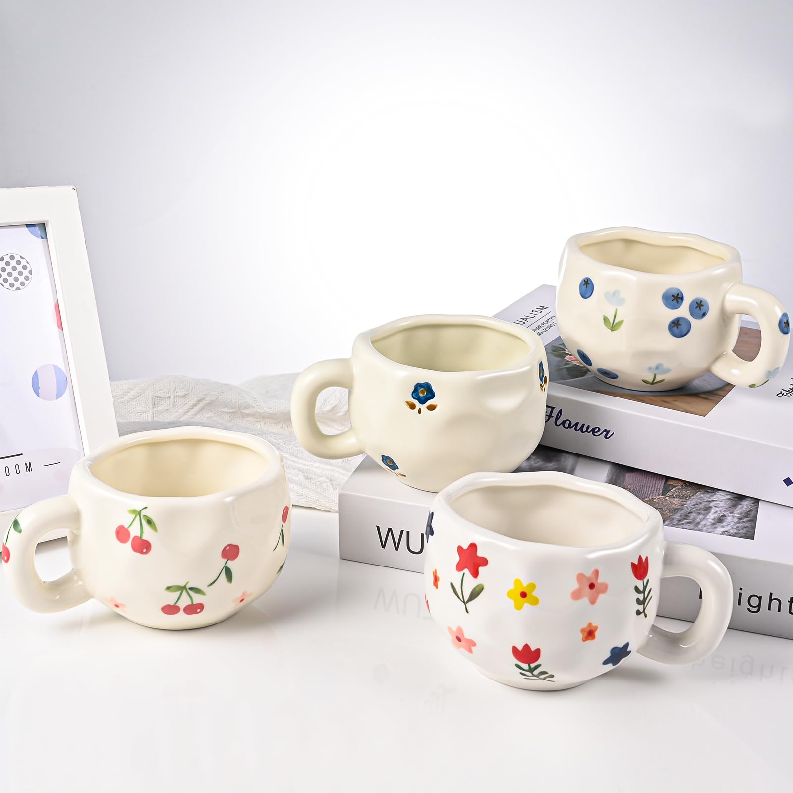Lot de 4 tasses à café en céramique peintes à la main - Motif floral mignon - Pour le bureau et la maison - Tasse à thé vintage pour cappuccino, cacao, expresso - Passe au micro-ondes - 290